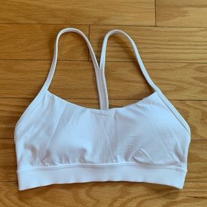 Lululemon Flow Y Sports Bra size 4 white